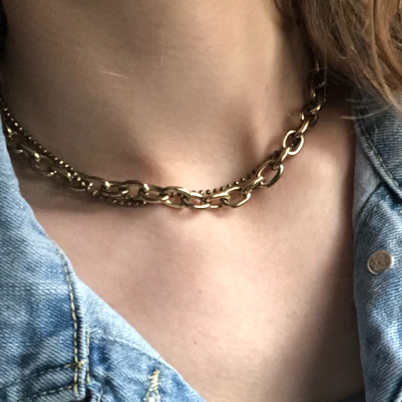 (Free over $15) double layered gold chain necklace - Picture 3 of 6